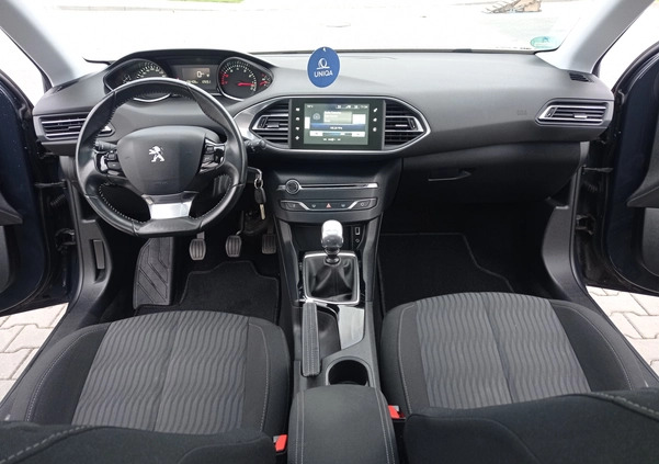 Peugeot 308 cena 31500 przebieg: 190000, rok produkcji 2015 z Zawiercie małe 781